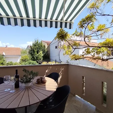 Family Apartment B&B Biograd Na Moru Exterior photo